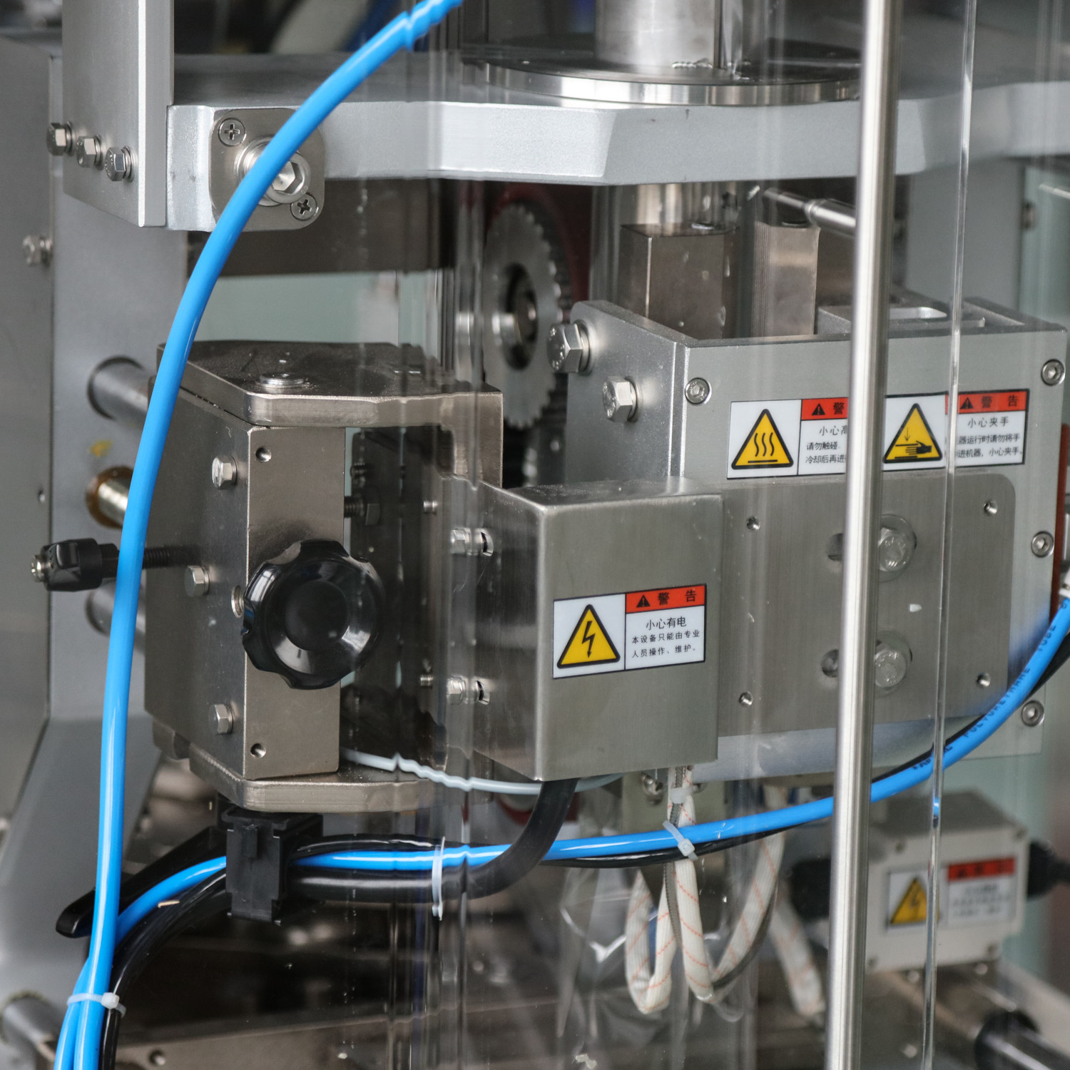 ماكينة التعبئة العمودية متعددة الرؤوس ZL180-PX