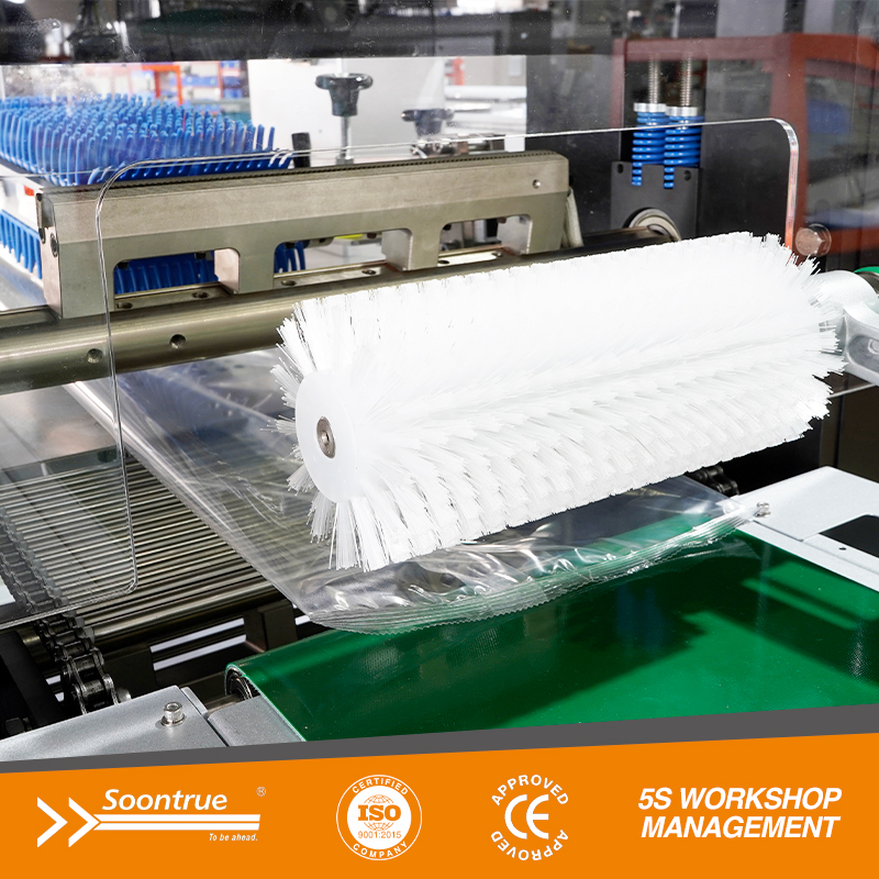 آلة تعبئة وتغليف أكياس الوسائد الأوتوماتيكية - SZ280