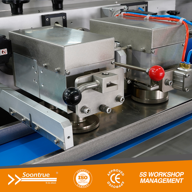 آلة تعبئة وتغليف التدفق الحركي الصندوقي - SZ601W